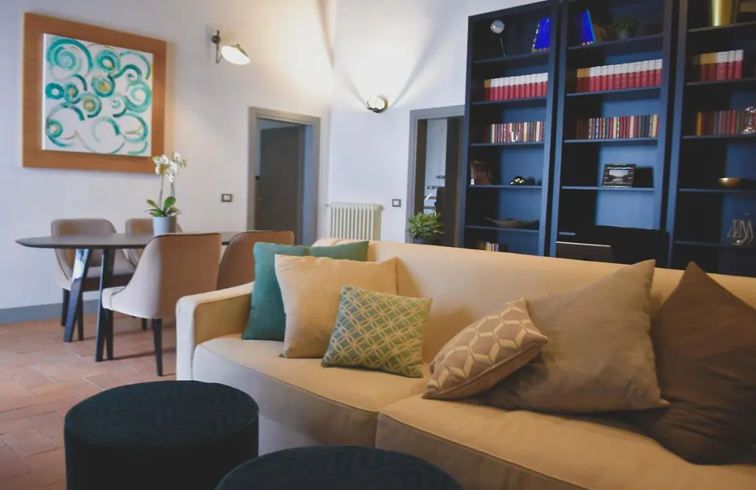 Del Giglio'S Luxury Apartment In Piazza Della Signoria-1