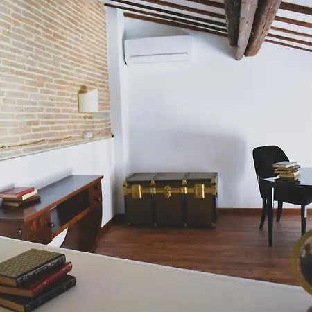 Del Giglio's Luxury apartment in Piazza della Signoria-3